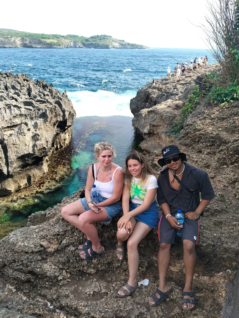 WhatsApp Image 2025-12-13 at 18.37.19